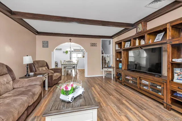 $799,000 | 247-15 89th Avenue | Bellerose