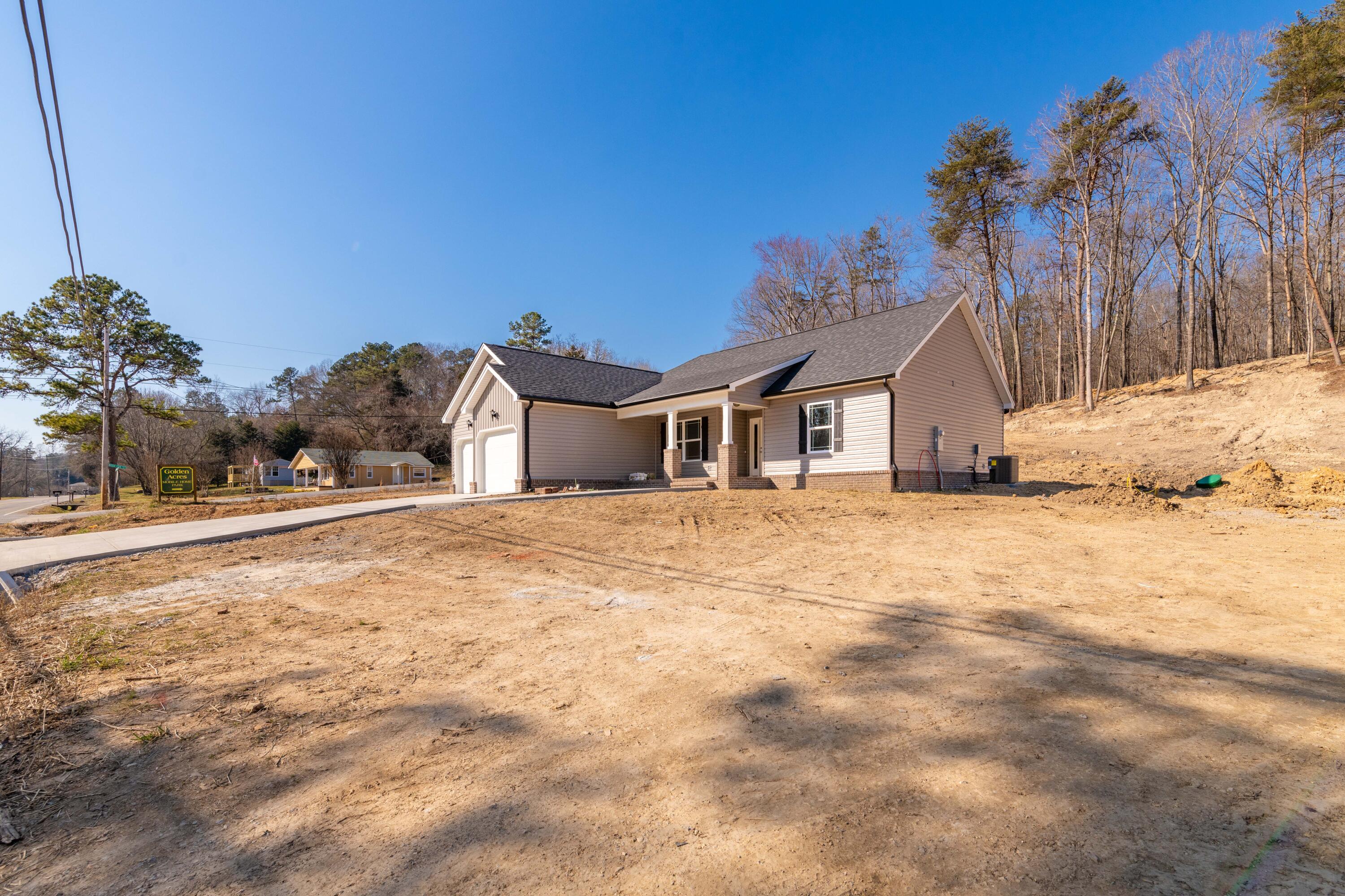 1901 Green Pond Road Soddy Daisy, TN 37379 - Photo 2 of 27 D85_1503