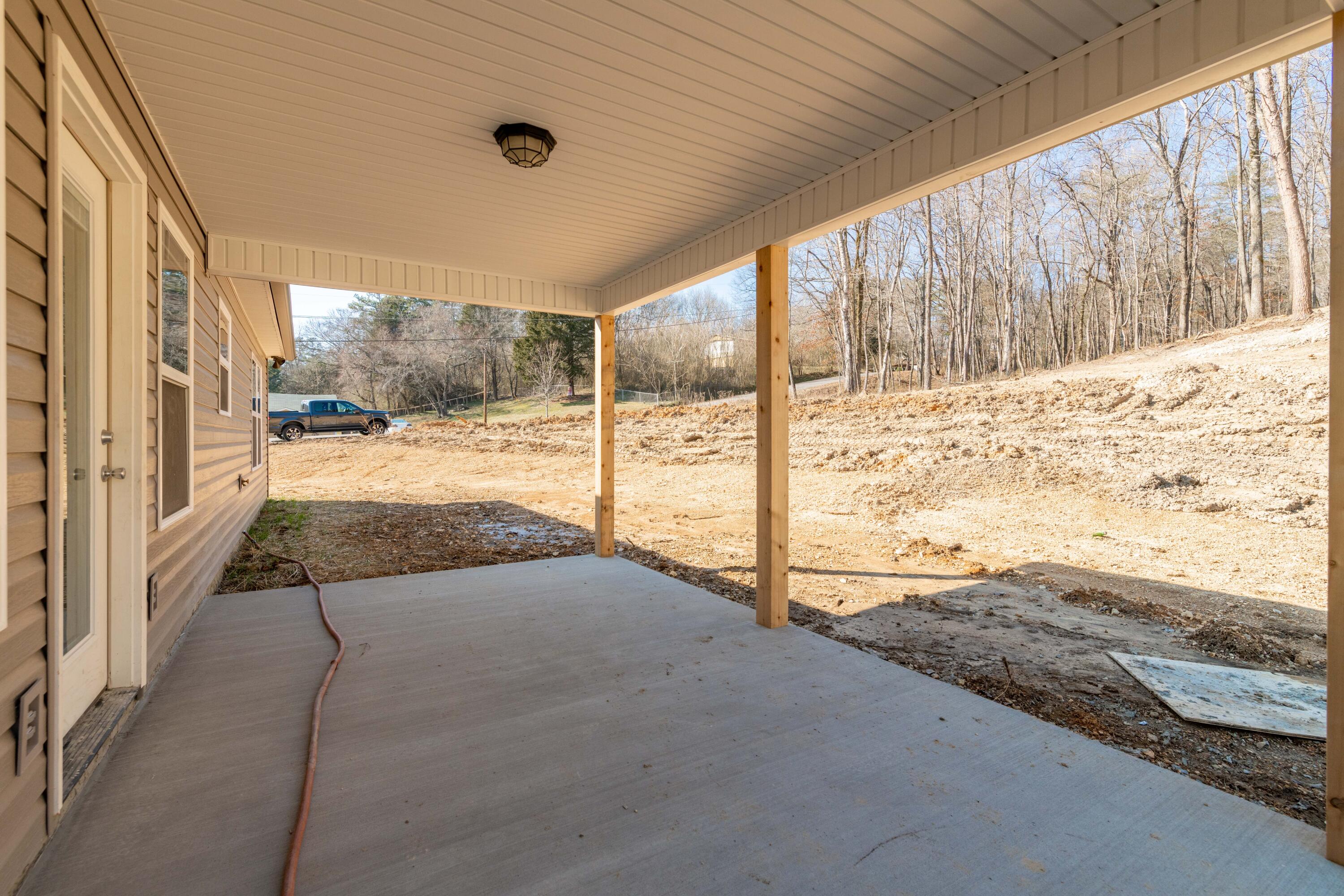 1901 Green Pond Road Soddy Daisy, TN 37379 - Photo 8 of 27 D85_1510