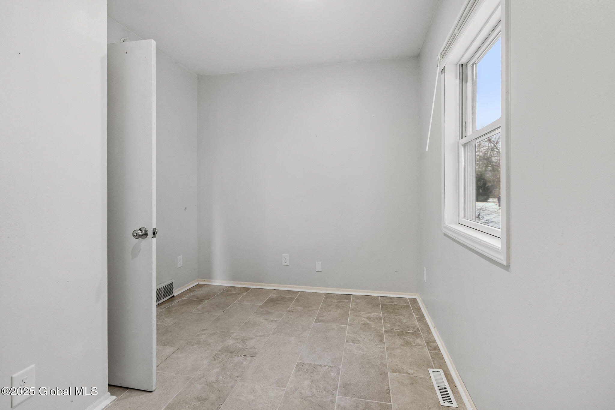 407 Charlton Road Ballston, NY 12027 - Photo 11 of 70 12-web-or-mls-407-charlton-rd