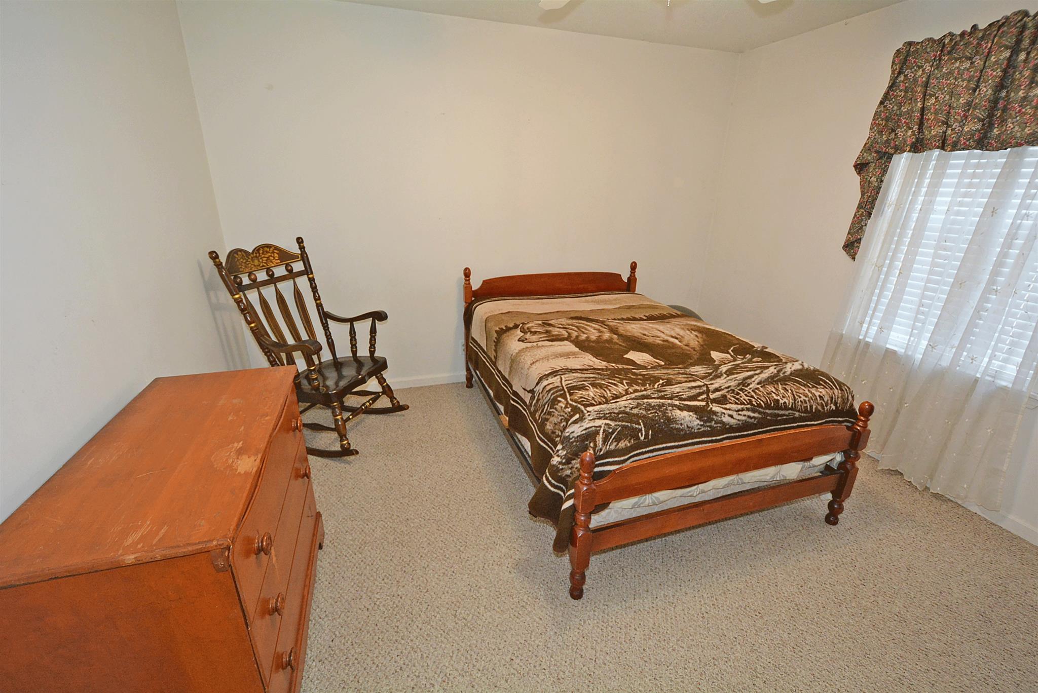 3692 Reed Road Indian Mound, TN 37079 - Photo 8 of 11 Private bonus room, could also be used as a spacious 4th bedroom!