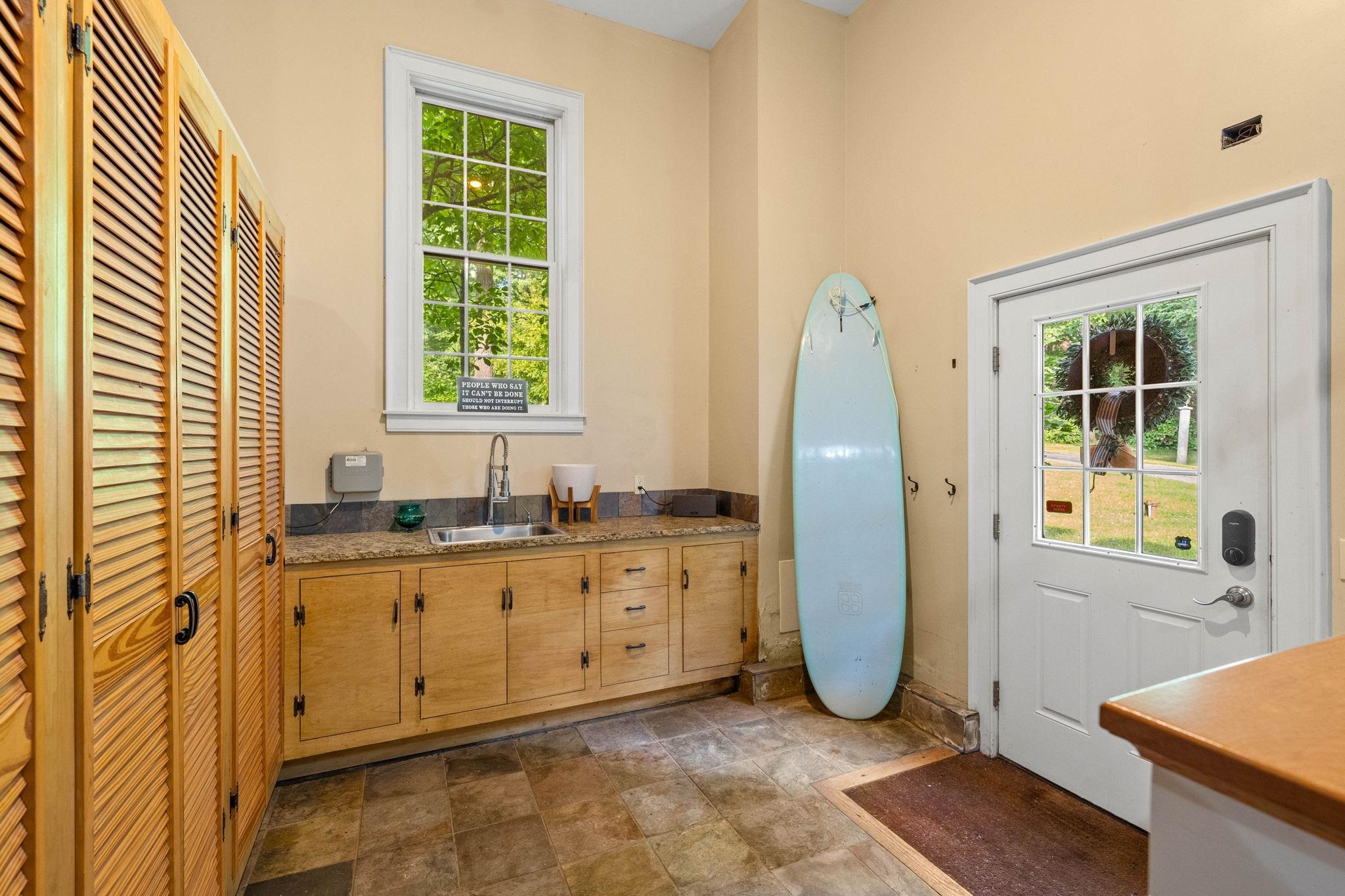 19 Patriots Road Stratham, NH 03885 - Photo 16 of 43 Gallery Image 16