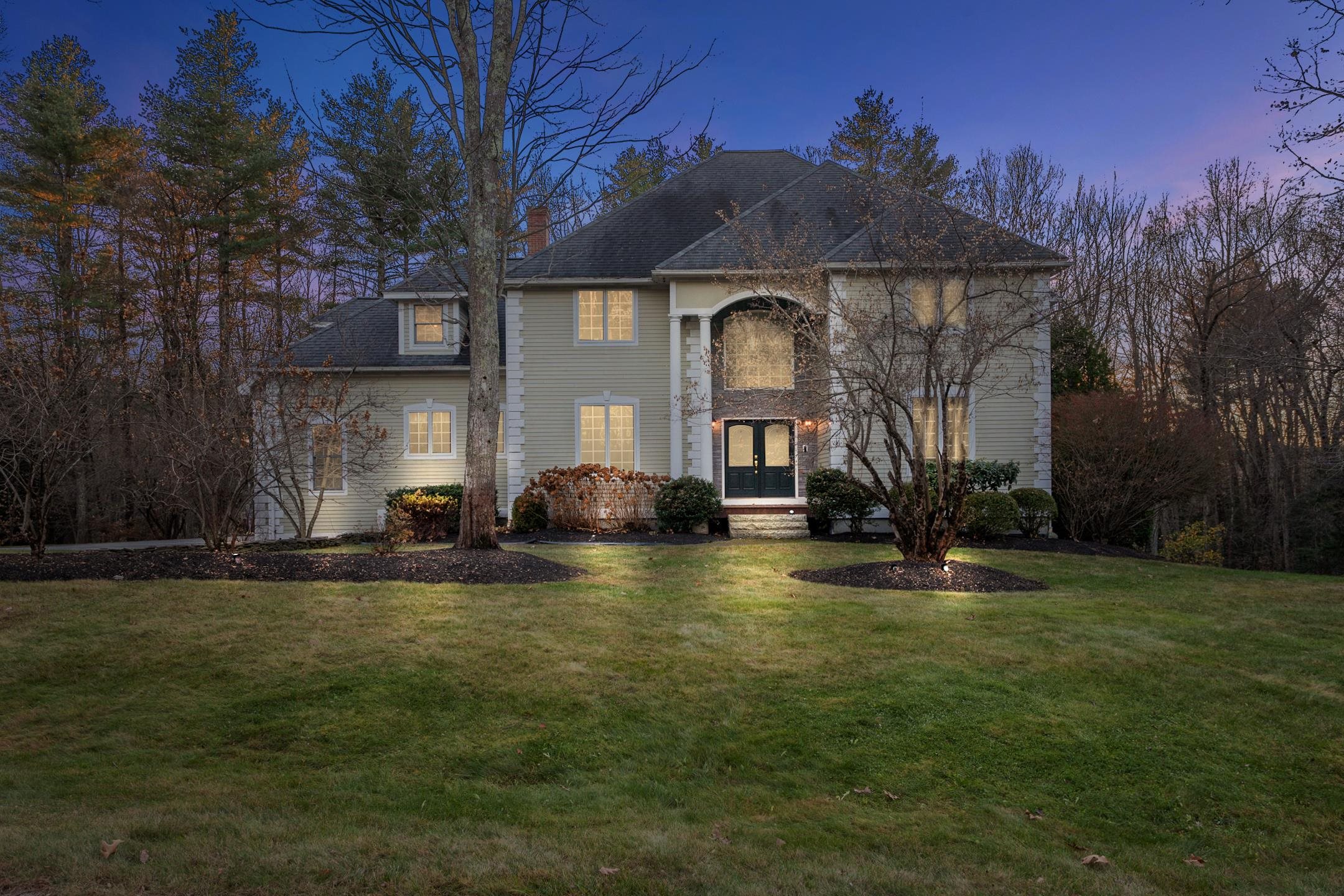 19 Patriots Road Stratham, NH 03885 - Photo 4 of 43 Gallery Image 4