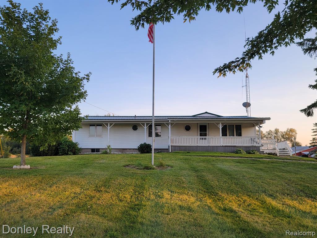 5705 Richards Road Marlette, MI 48453 - Photo 1 of 43