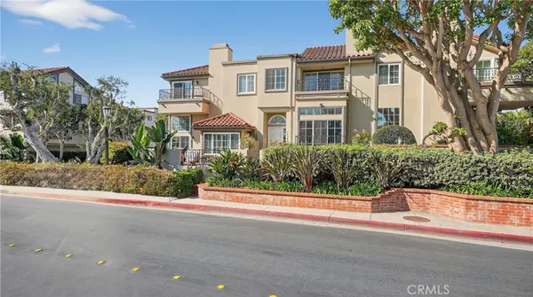 $1,450,000 | 19282 Torreypines Circle, Huntington Beach, CA 92648
