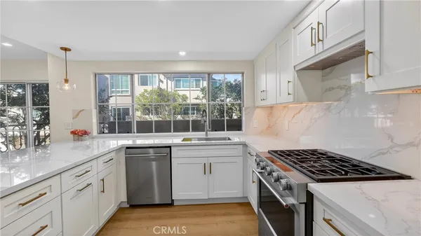 $1,450,000 | 19282 Torreypines Circle, Huntington Beach, CA 92648