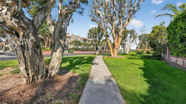$1,450,000 | 19282 Torreypines Circle, Huntington Beach, CA 92648