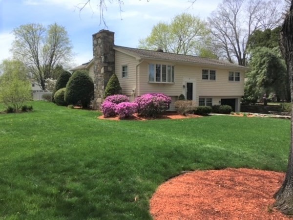 13 Smithville Road Spencer, MA 01562 - Photo 1 of 40 Gallery Image 1