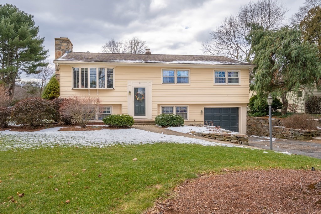 13 Smithville Road Spencer, MA 01562 - Photo 3 of 40 Gallery Image 3