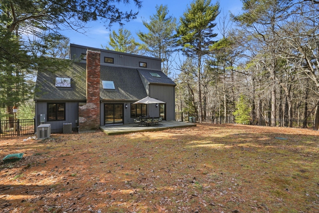 29 Shepherd's Path Marshfield, MA 02050 - Photo 2 of 42