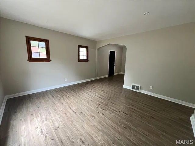 $1,050 | 5637 Hamilton Avenue, St. Louis, MO 63136