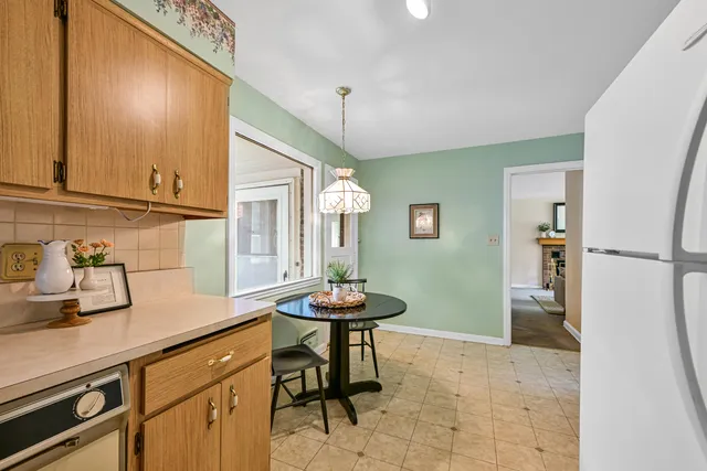 $319,900 | 10560 West Grantosa Drive, Wauwatosa, WI 53222