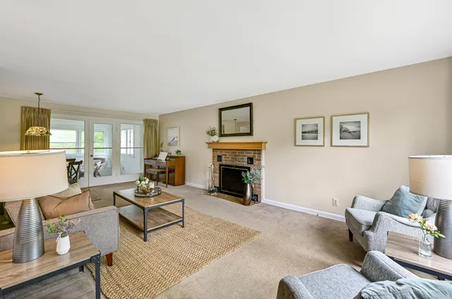 $319,900 | 10560 West Grantosa Drive, Wauwatosa, WI 53222