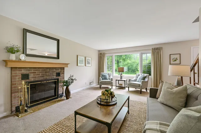 $319,900 | 10560 West Grantosa Drive, Wauwatosa, WI 53222