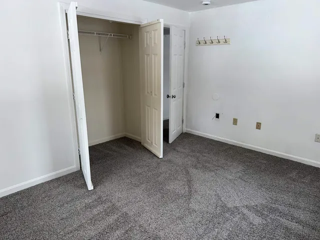 $164,900 | 185 Loudon Road, Unit 8, Concord, NH 03301