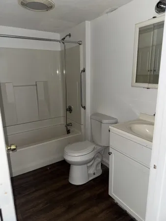 $152,400 | 185 Loudon Road, Unit 8, Concord, NH 03301