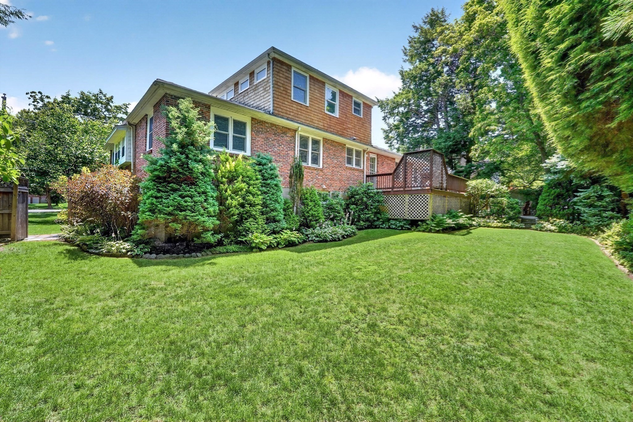 22 Nardell Road Newton, MA 02459 - Photo 3 of 34 Gallery Image 3