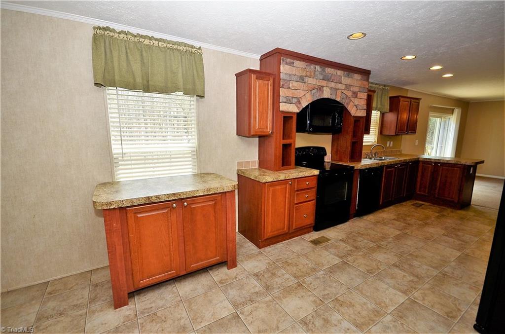 1877 Price Road Eden, NC 27288 - Photo 16 of 29 Gallery Image 16