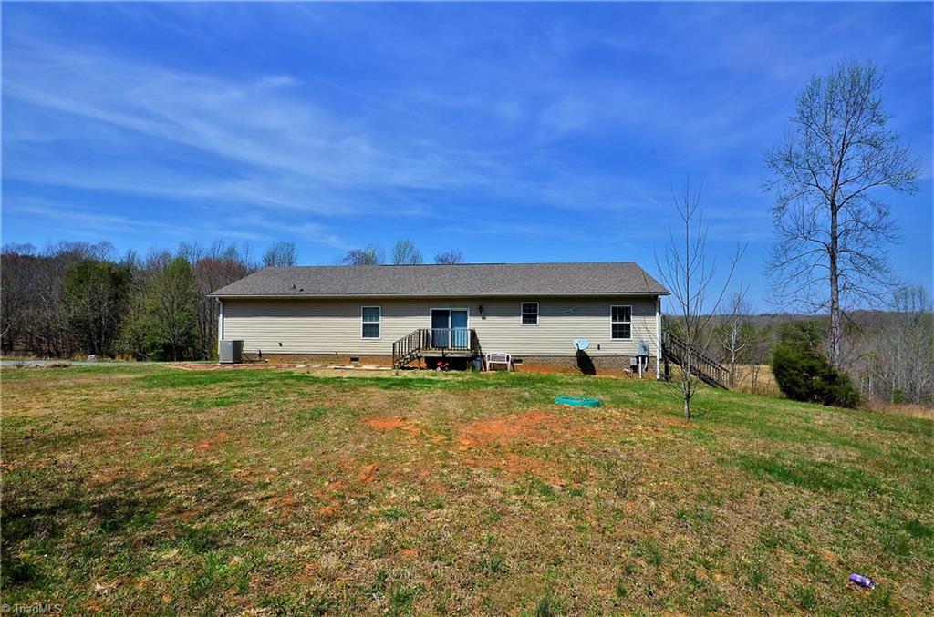 1877 Price Road Eden, NC 27288 - Photo 5 of 29 Gallery Image 5