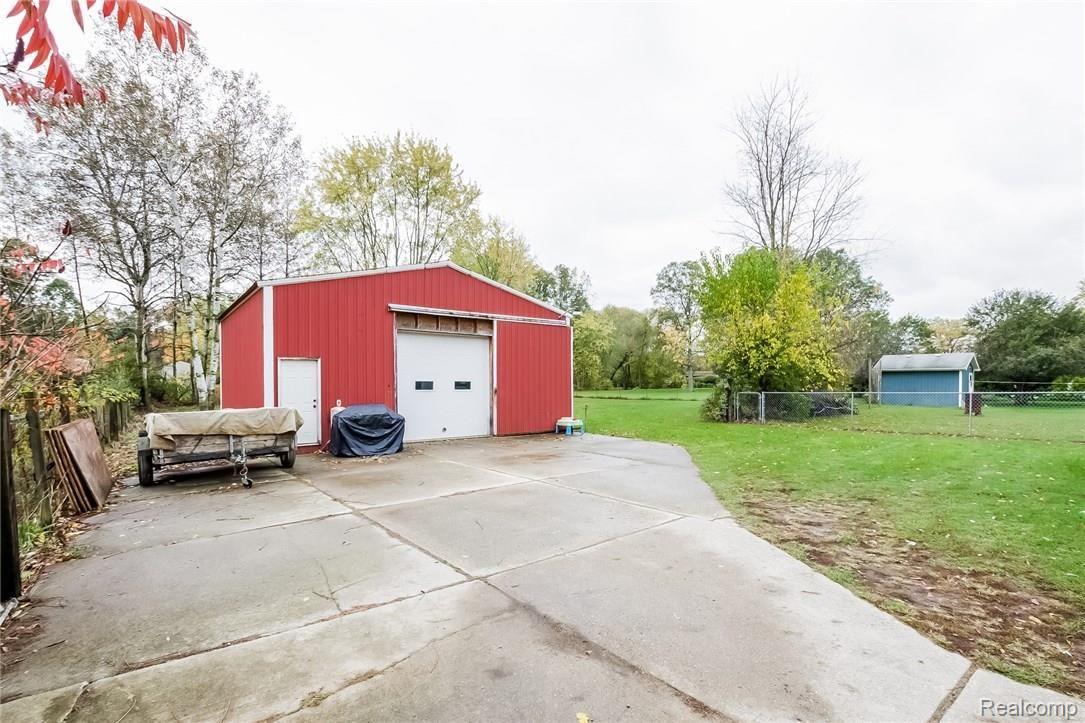43043 Riggs Road Belleville, MI 48111 - Photo 28 of 32 030-Garage-4978756-medium.jpg