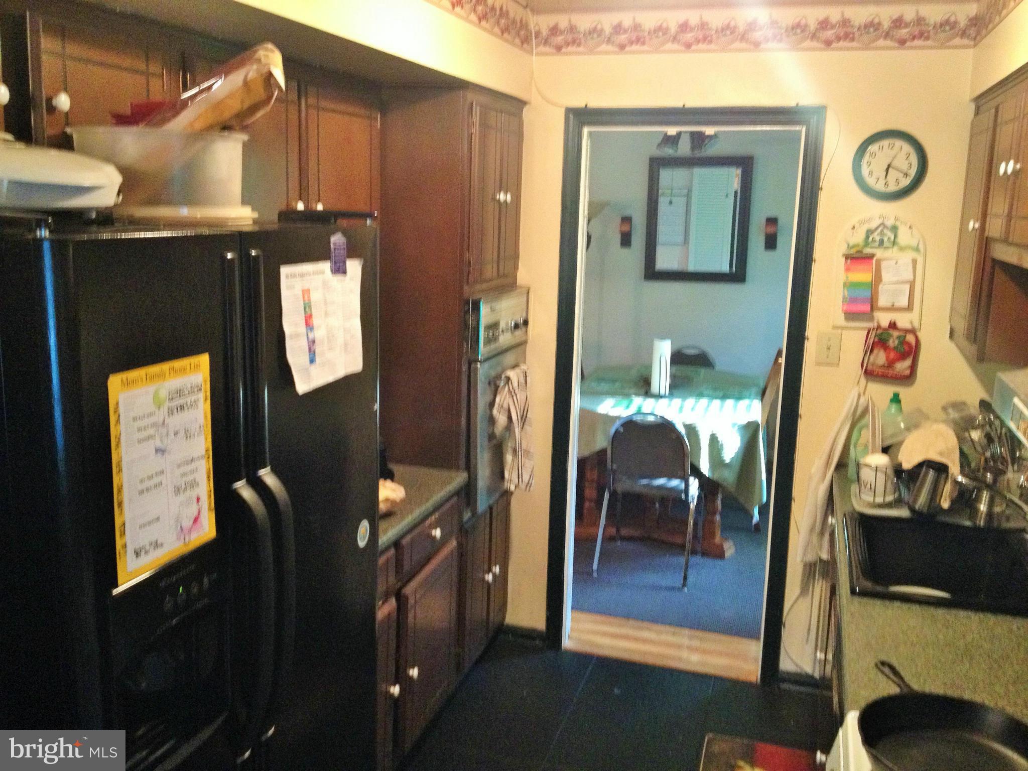 10001 Botsford Road Manassas, VA 20109 - Photo 11 of 17 Kitchen