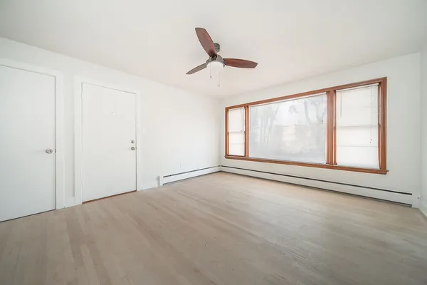 $1,700 | 5201 West Wellington Avenue, Unit 2E, Chicago, IL 60641