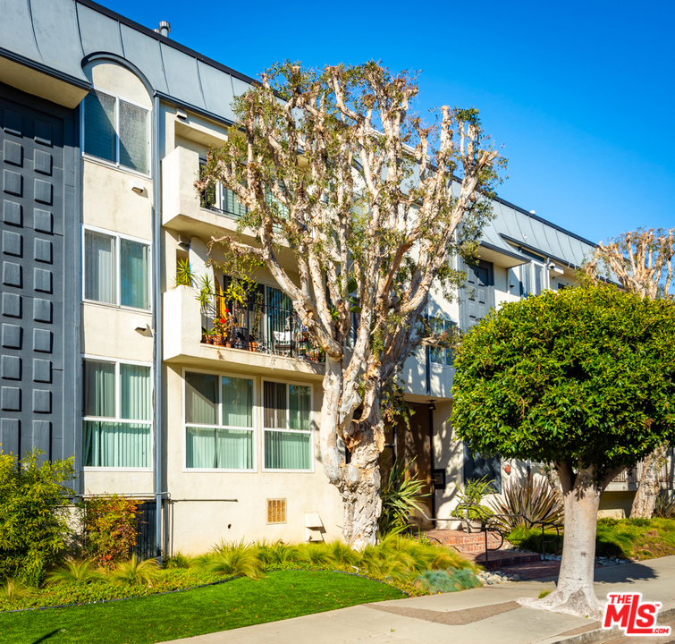 8163 Redlands Street, Unit 1 Playa del Rey, CA 90293 - Photo 2 of 28