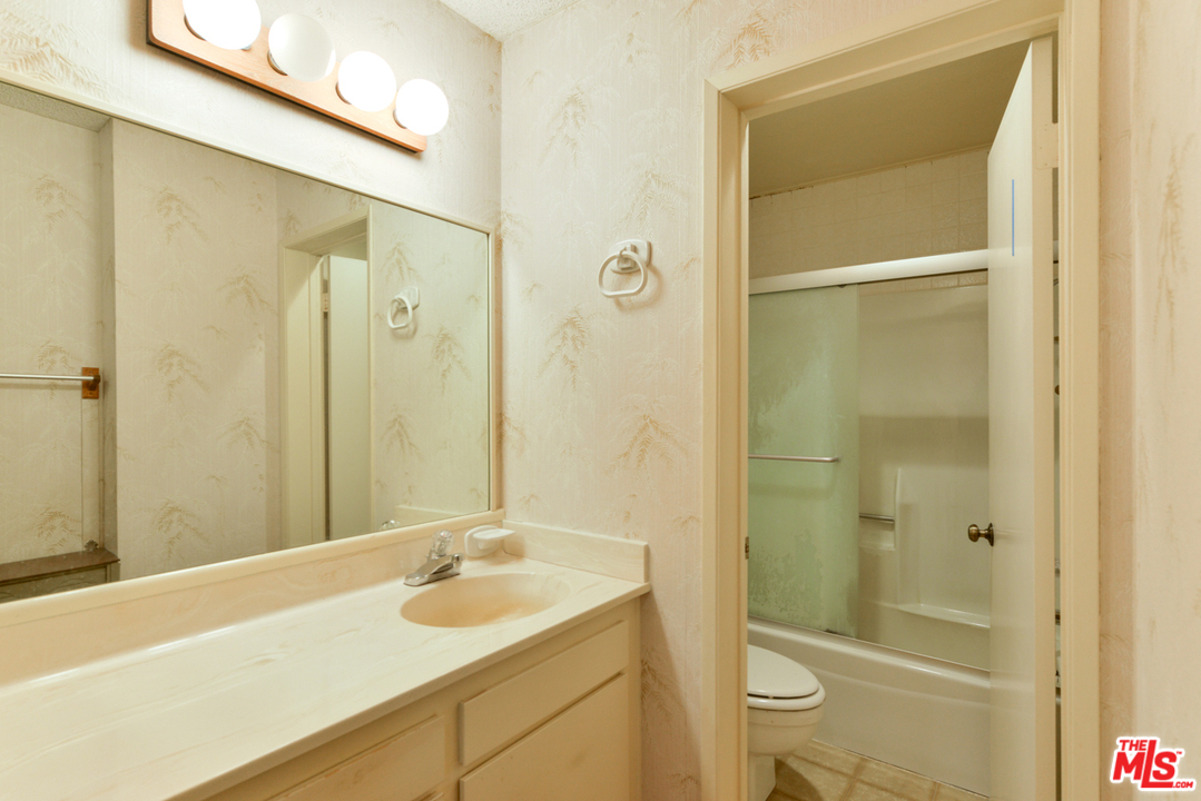 8163 Redlands Street, Unit 1 Playa del Rey, CA 90293 - Photo 13 of 28
