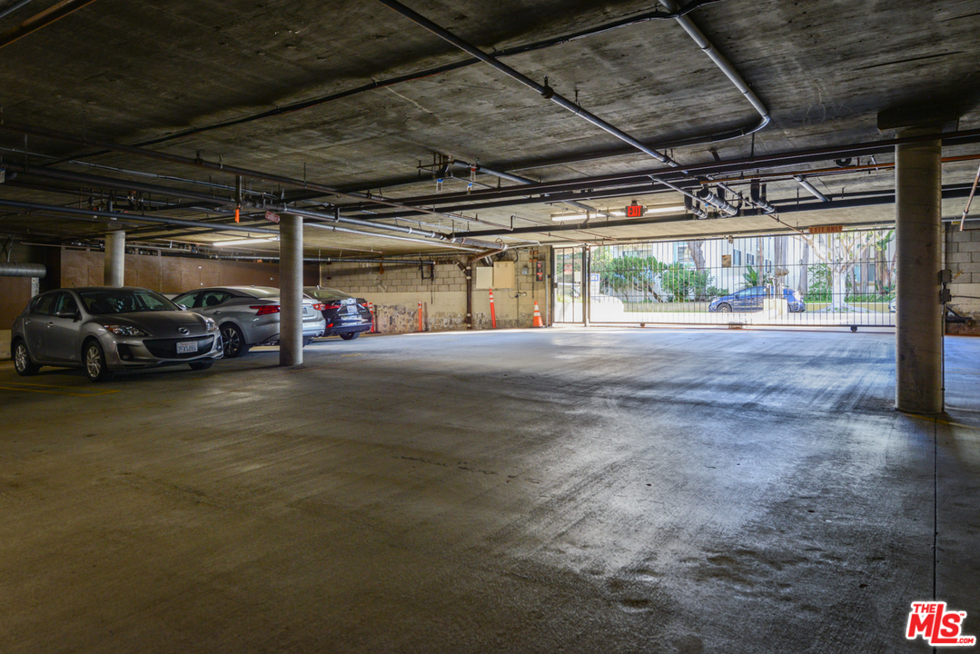 8163 Redlands Street, Unit 1 Playa del Rey, CA 90293 - Photo 25 of 28