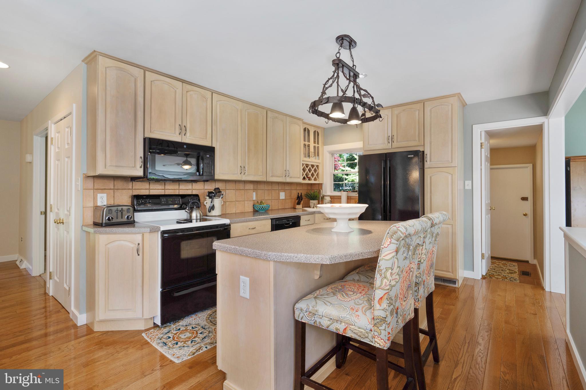 103 Old Oak Tree Road Lansdale, PA 19446 - Photo 15 of 53 Kitchen