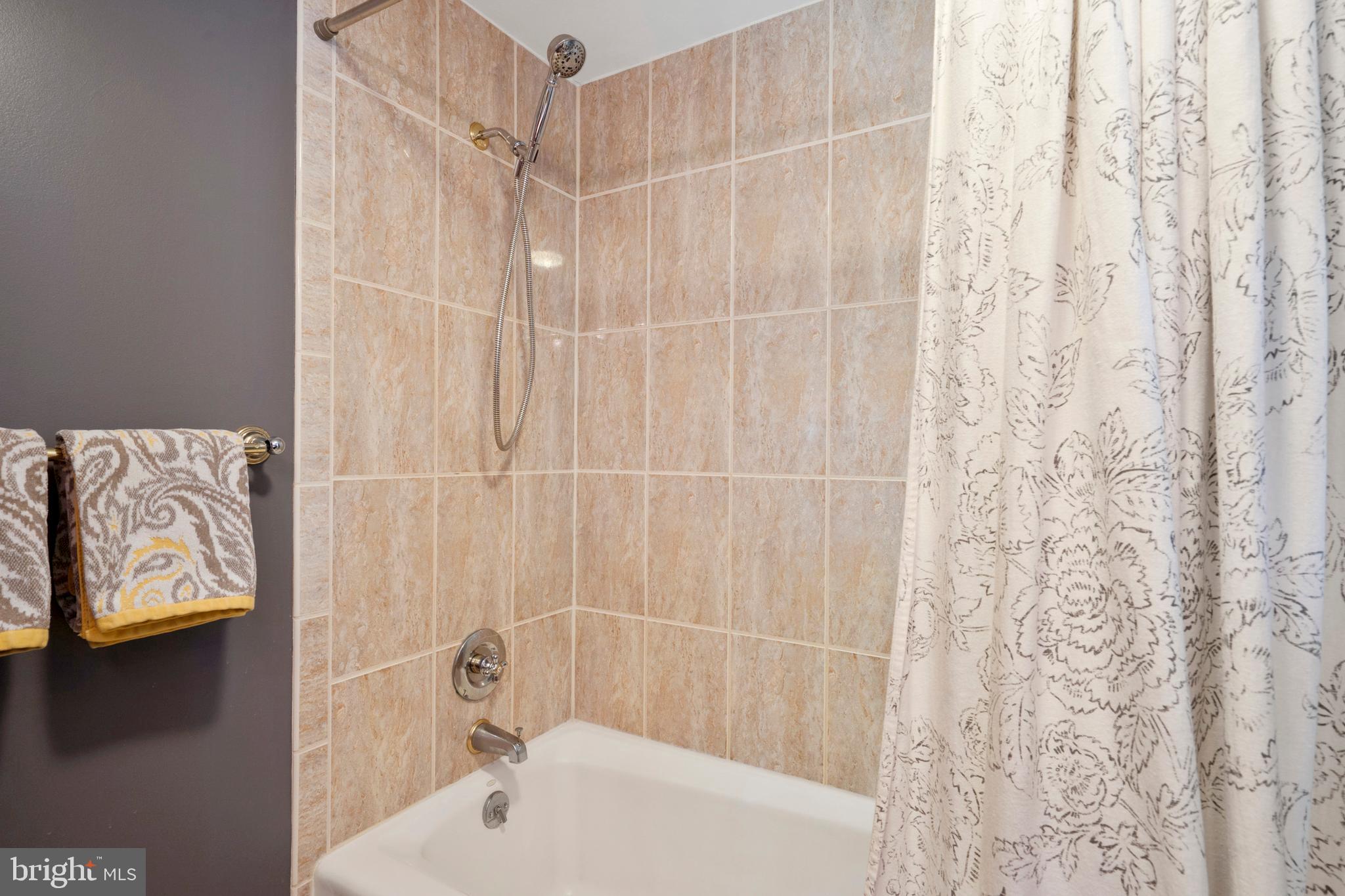 103 Old Oak Tree Road Lansdale, PA 19446 - Photo 27 of 53 Master Bath