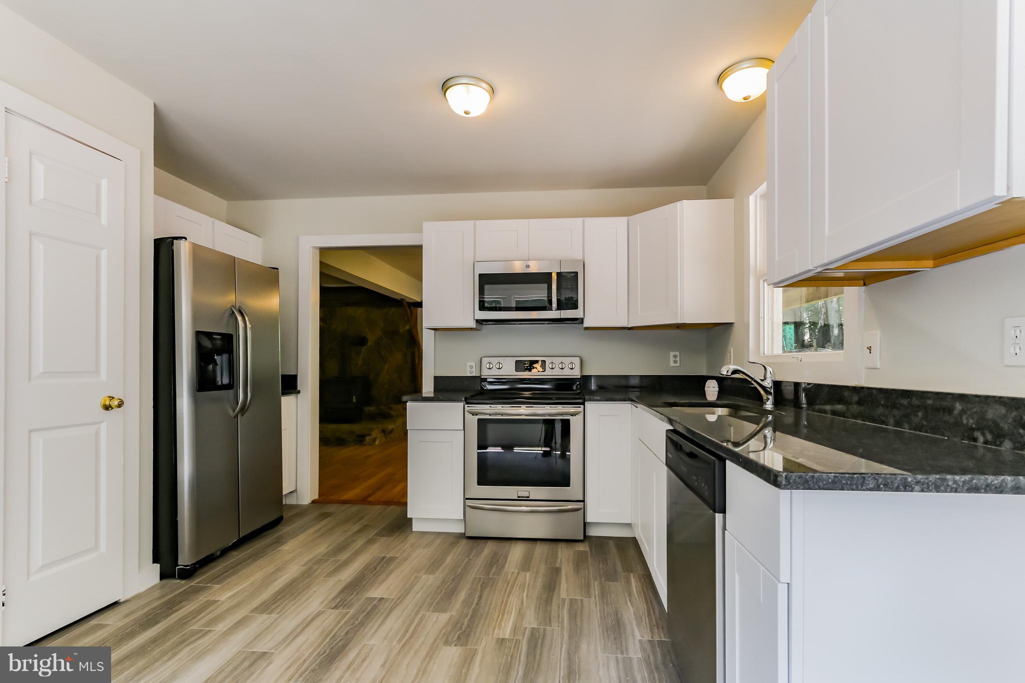 5827 Moser Road Boonsboro, MD 21713 - Photo 2 of 30 Kitchen