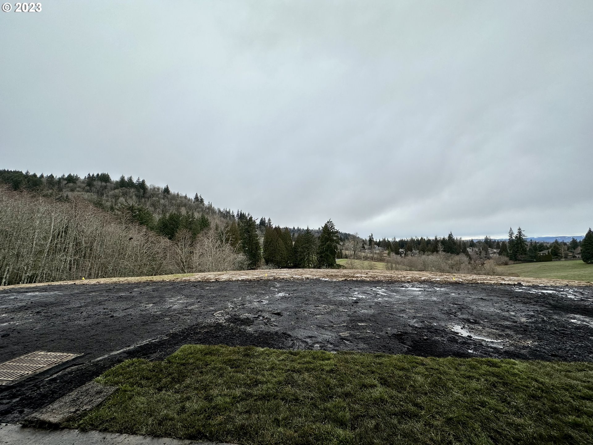 6925 Southeast Hogan Road Gresham, OR 97080 - Photo 11 of 11 Patio