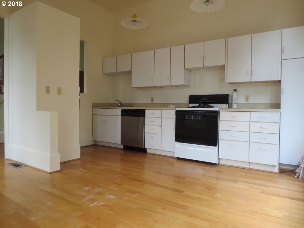 18 Southwest Porter Street Portland, OR 97201 - Photo 19 of 32 Gallery Image 19