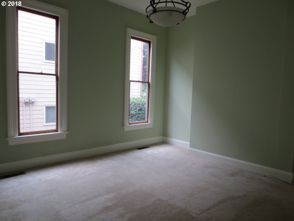18 Southwest Porter Street Portland, OR 97201 - Photo 20 of 32 Gallery Image 20