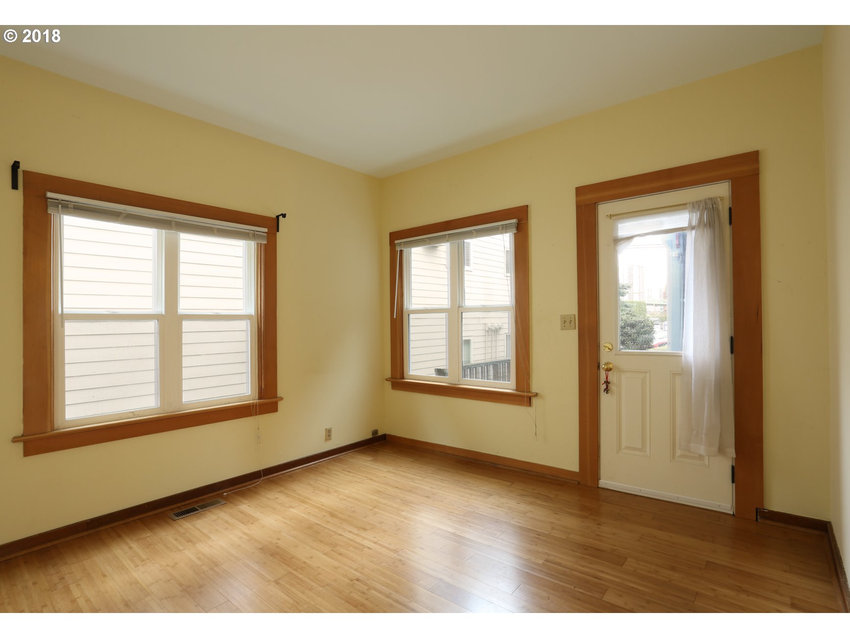 18 Southwest Porter Street Portland, OR 97201 - Photo 5 of 32 Gallery Image 5