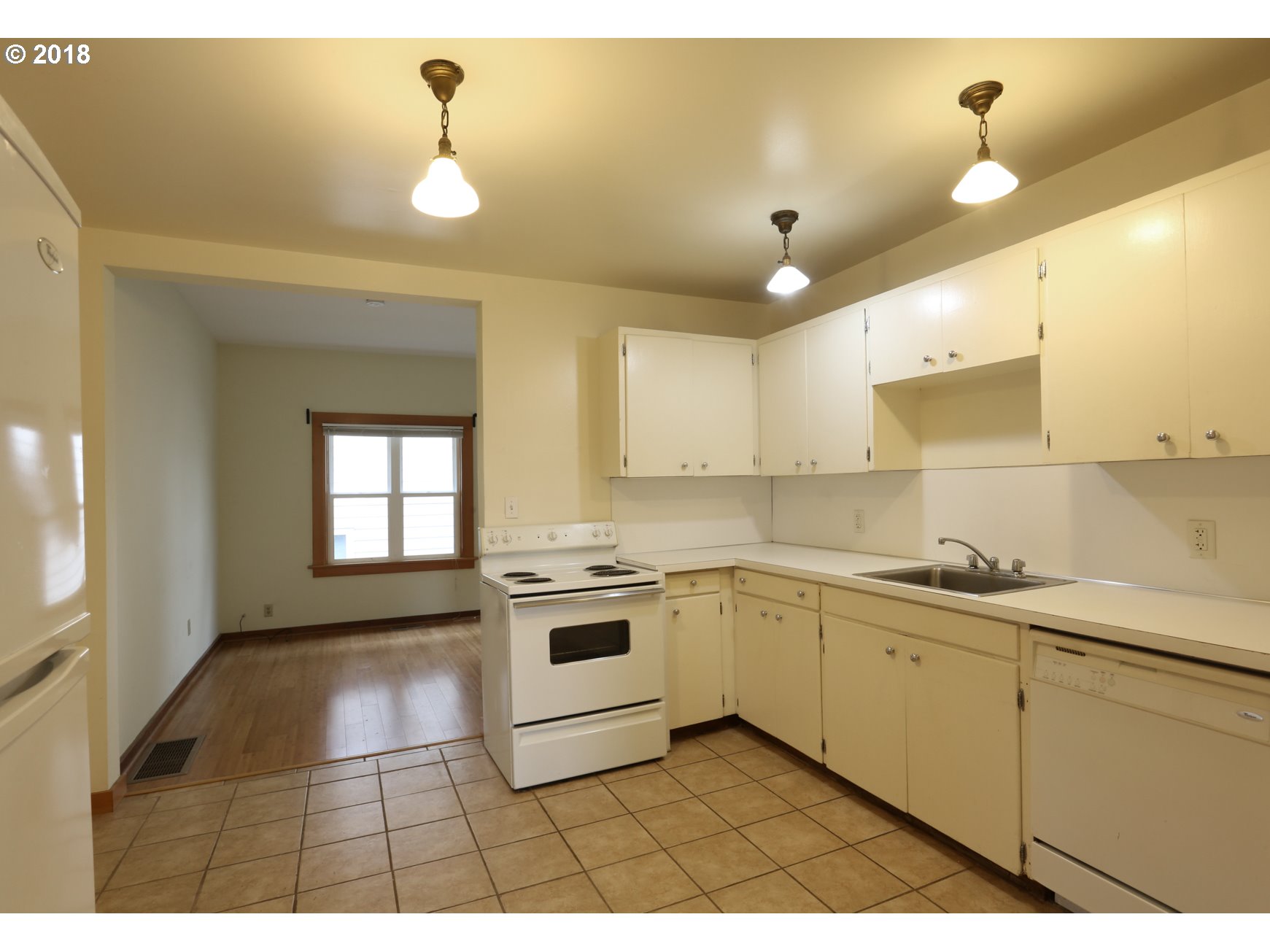 18 Southwest Porter Street Portland, OR 97201 - Photo 10 of 32 Gallery Image 10