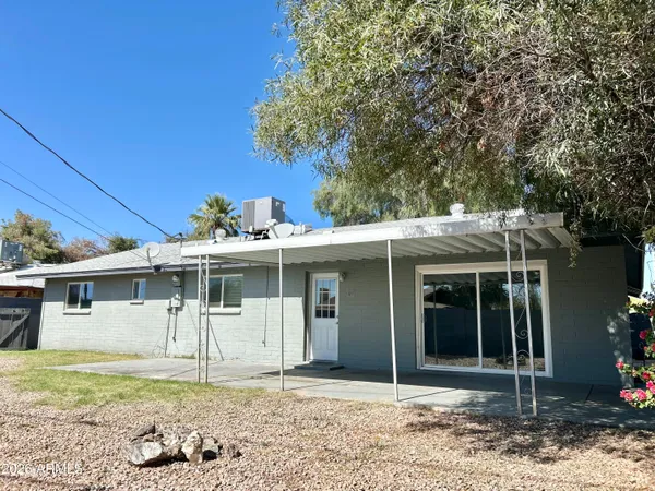 $2,795 | 117 West Del Rio Drive, Tempe, AZ 85282