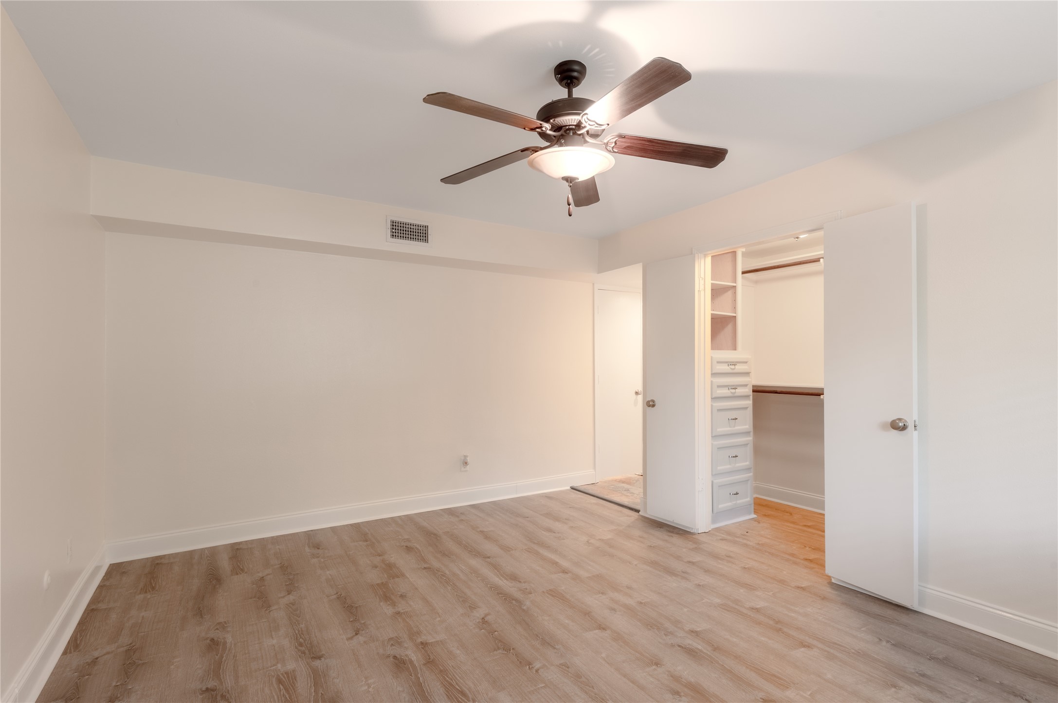 208 Waters Edge Huntsville, TX 77340 - Photo 21 of 28