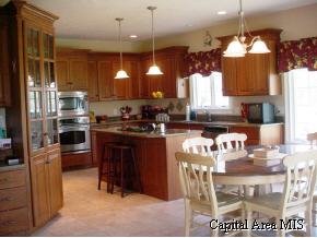 5401 Foxhall Lane Springfield, IL 62711 - Photo 4 of 9