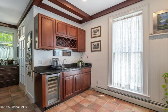 $1,400,000 | 2 Madison Avenue, Saratoga Springs, NY 12866