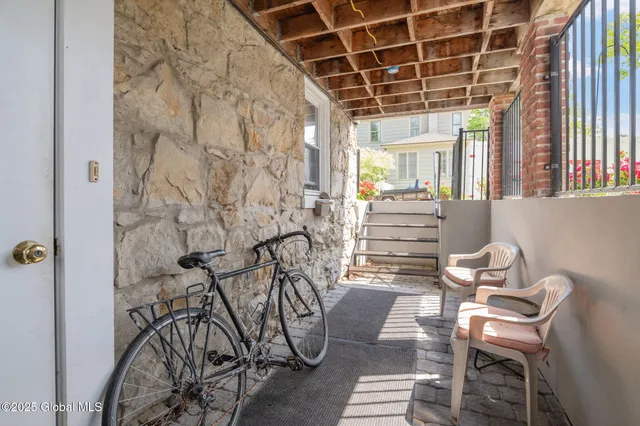 $1,400,000 | 2 Madison Avenue, Saratoga Springs, NY 12866