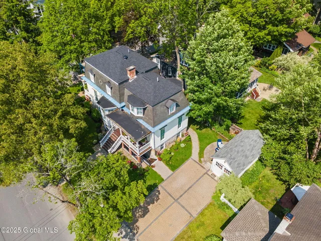 $1,400,000 | 2 Madison Avenue, Saratoga Springs, NY 12866