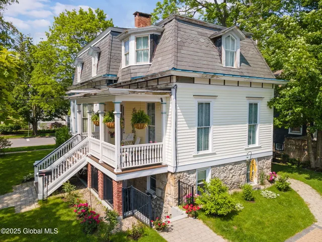 $1,400,000 | 2 Madison Avenue, Saratoga Springs, NY 12866