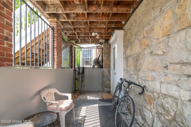 $1,400,000 | 2 Madison Avenue, Saratoga Springs, NY 12866