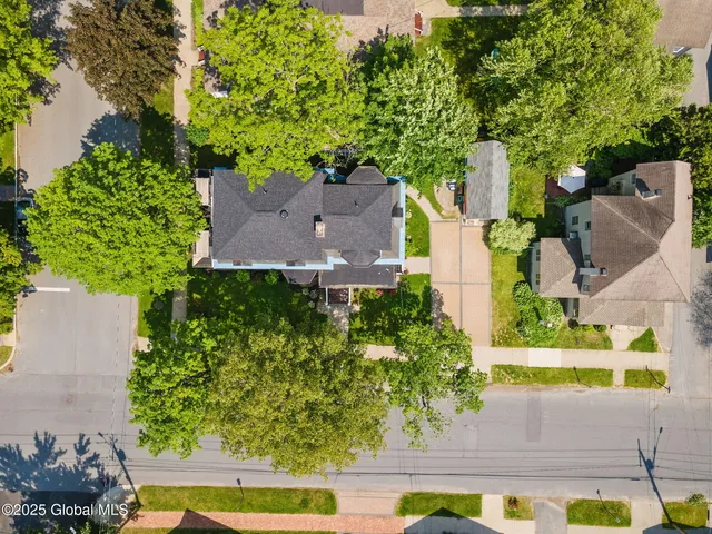 $1,400,000 | 2 Madison Avenue, Saratoga Springs, NY 12866