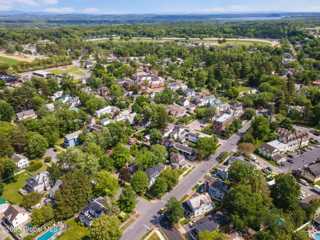 $1,400,000 | 2 Madison Avenue, Saratoga Springs, NY 12866