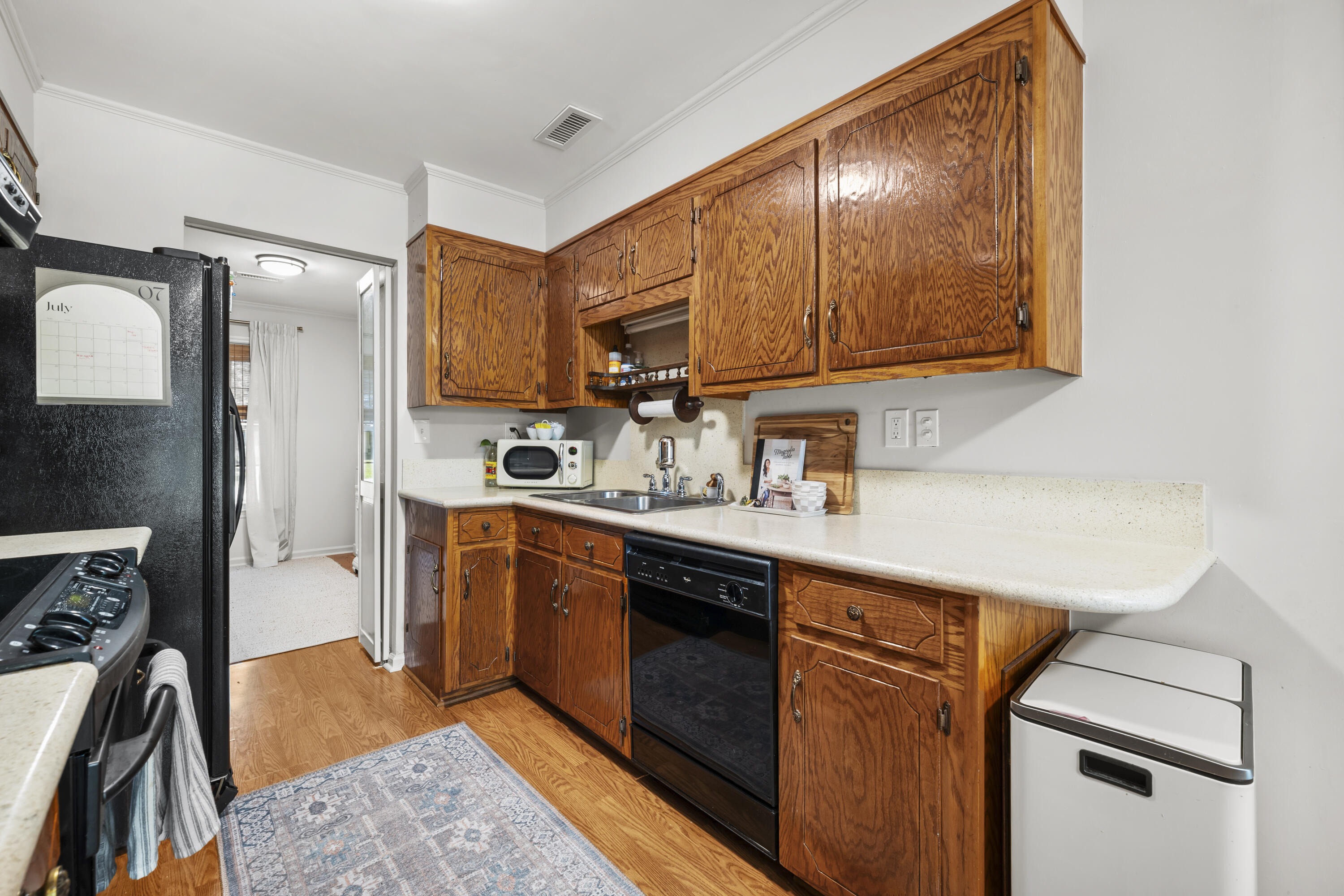 812 Farnham Road Charleston, SC 29412 - Photo 11 of 42 CC76EAD2-C245-4AB9-8D84-972D134DC484