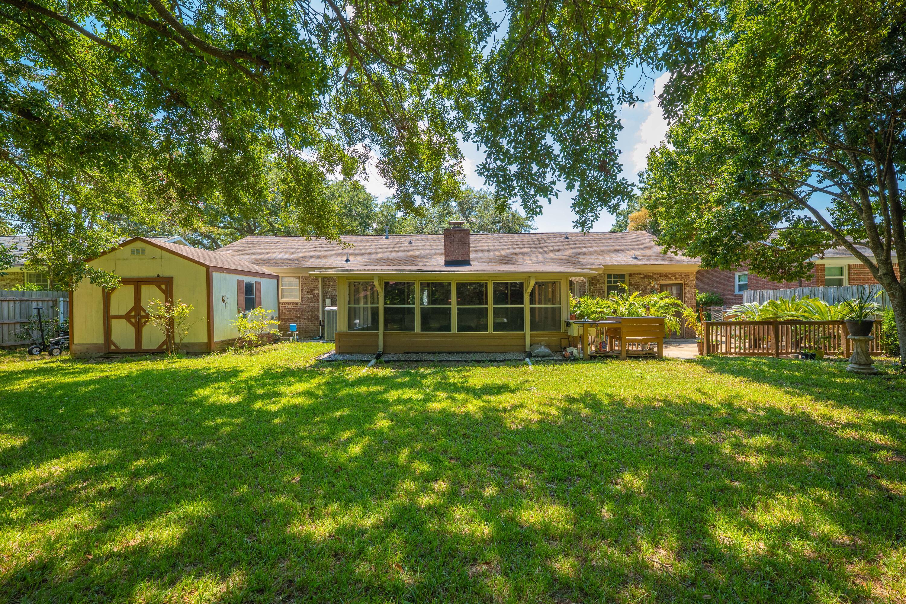 812 Farnham Road Charleston, SC 29412 - Photo 27 of 42 BB75304A-1EE2-4003-8909-F3905F932347