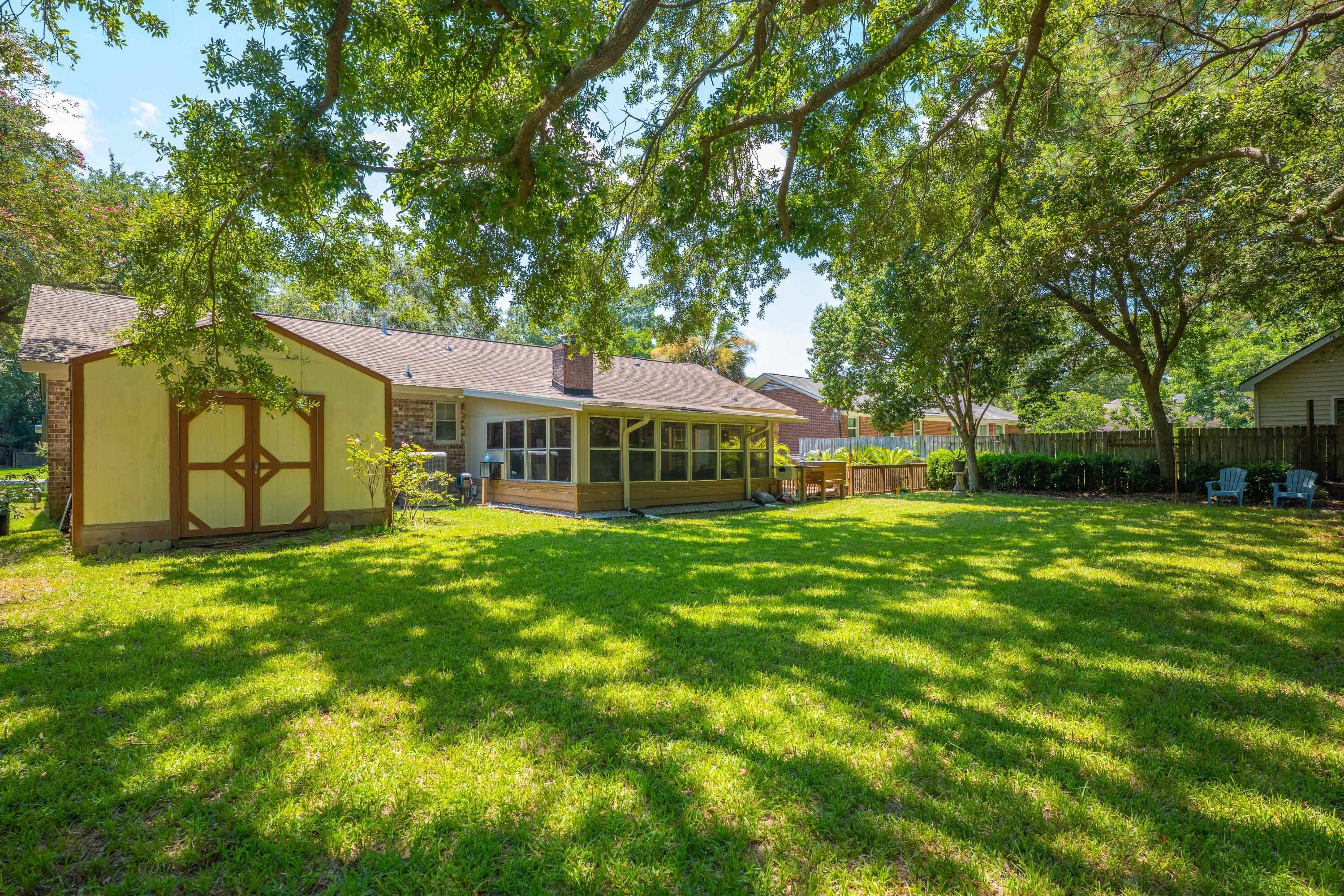 812 Farnham Road Charleston, SC 29412 - Photo 28 of 42 F8EBFFF8-4F63-4D1A-9507-A5BC719BB06B
